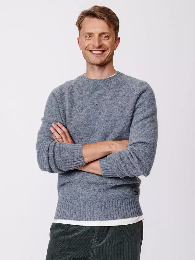 

Джемпер Aubin Prestwick Wool Crew, серый