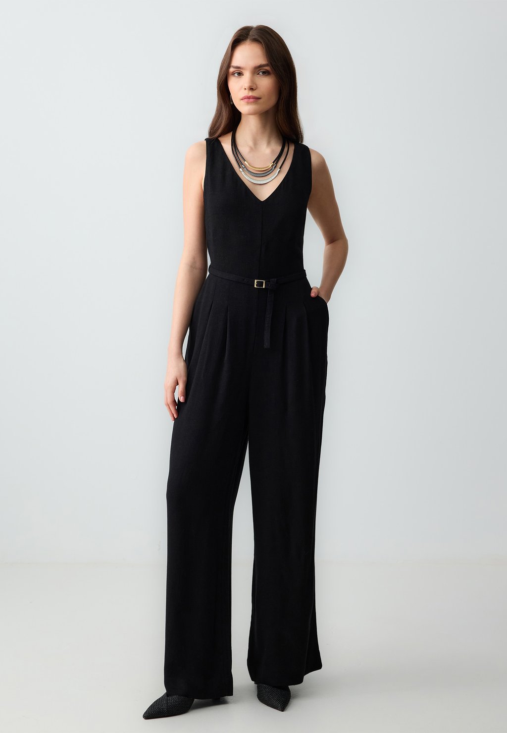 

Комбинезон CUT SLEEVELESS WITH DETAIL Jimmy Key, черный
