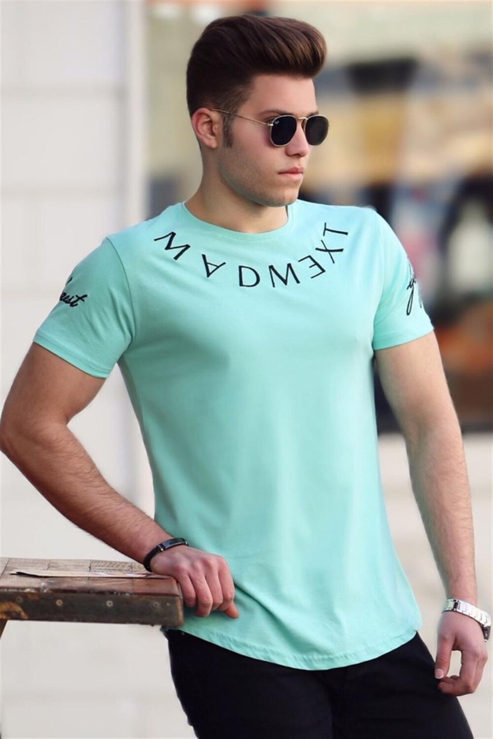 

Футболка Madmext, зеленый