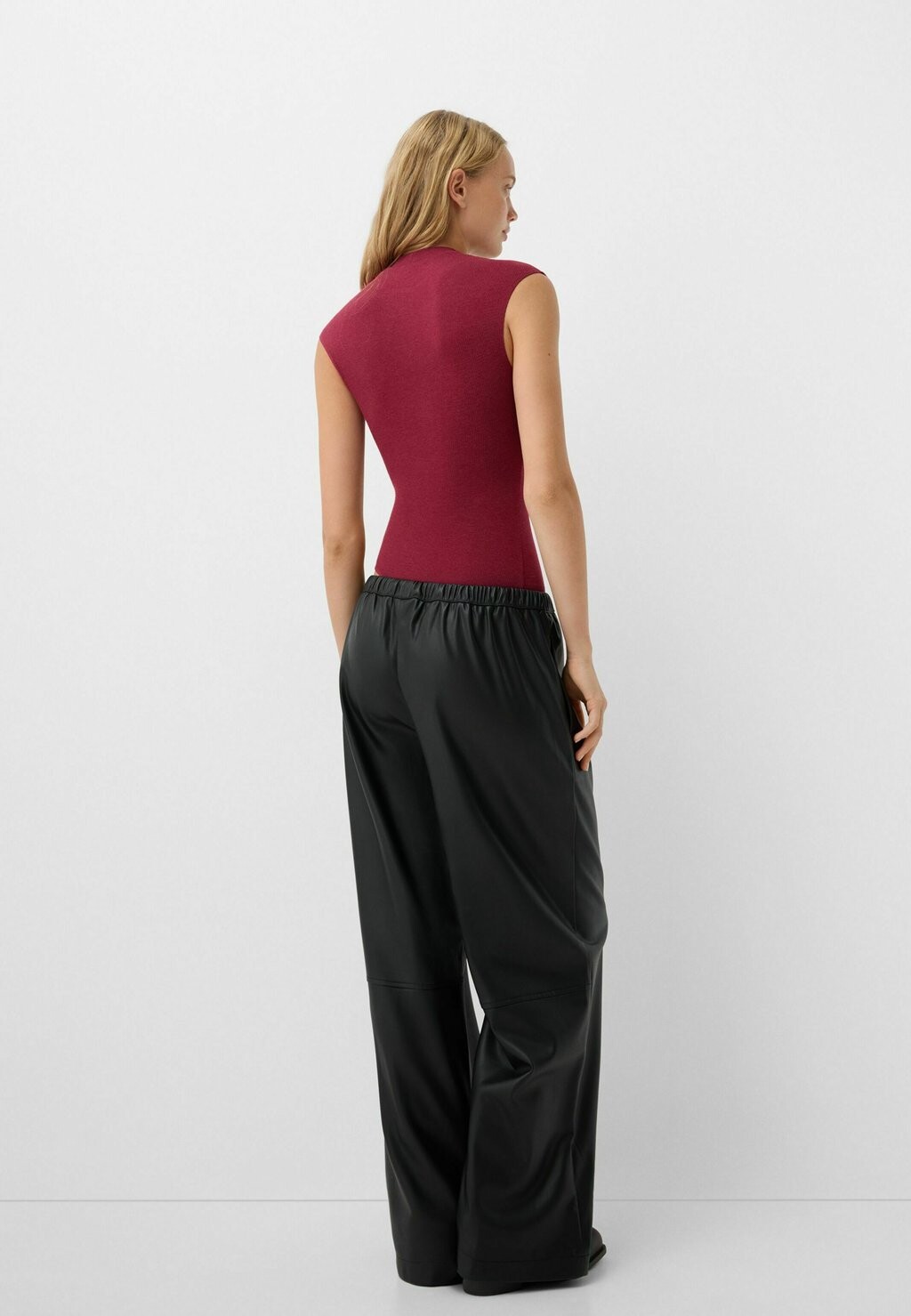 

Топ SLEEVELESS MOCK Bershka, красный