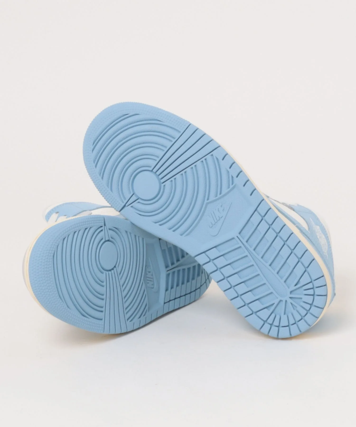 Мужские кроссовки с Air-Sole Jordan 1 MID WBQ6472A JORDAN BRAND синие — фото 3