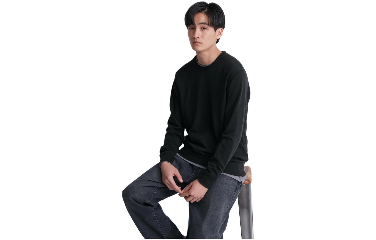 

UNIQLO Свитер унисекс, цвет Black