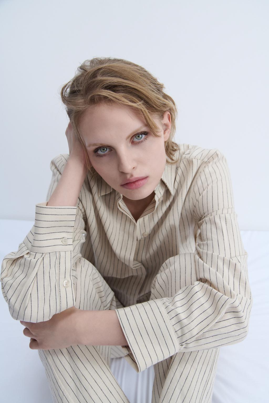 

Полосатая пижамная рубашка ZARA, экрю