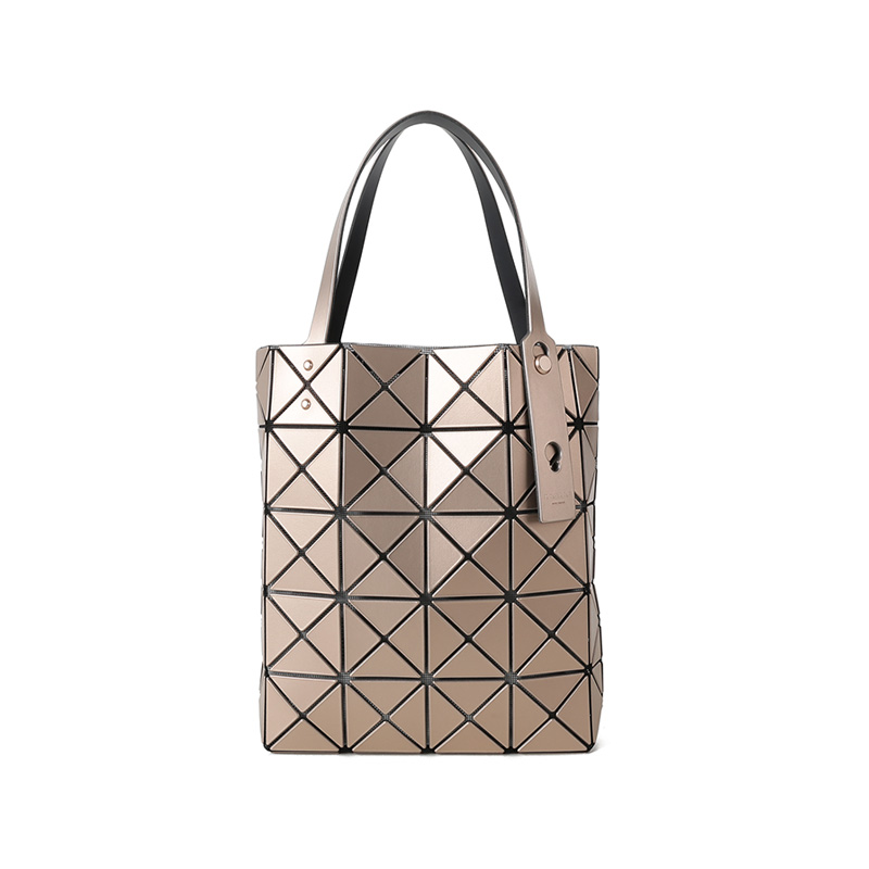 

ISSEY MIYAKE Люксент Бокси ПВХ хозяйственная сумка