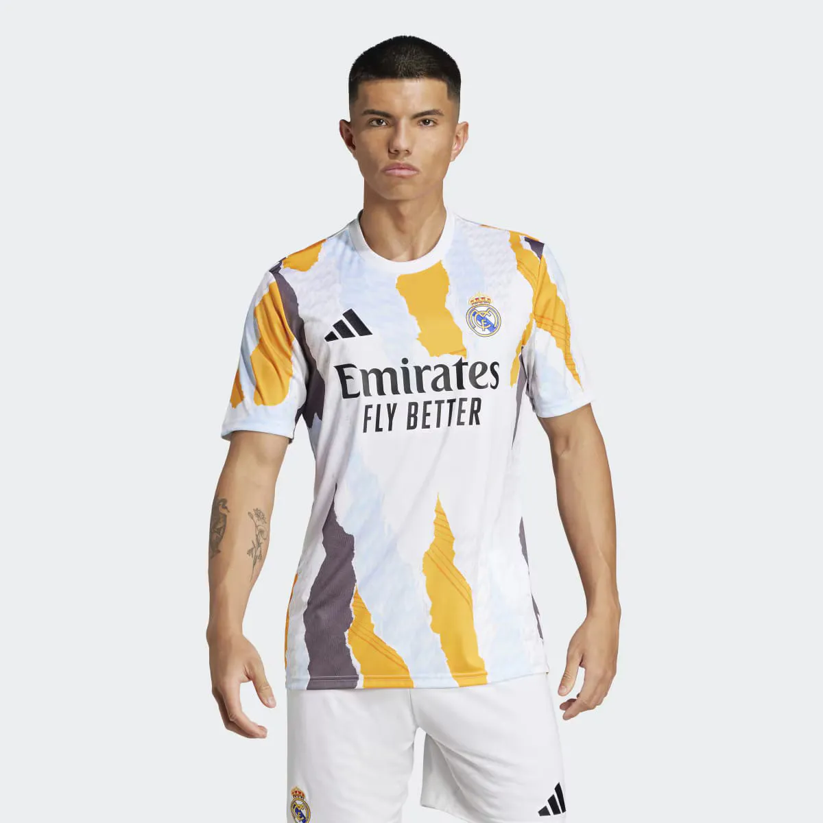 

Мужская разминочная футболка Реал Мадрид 24/25 Adidas, белый