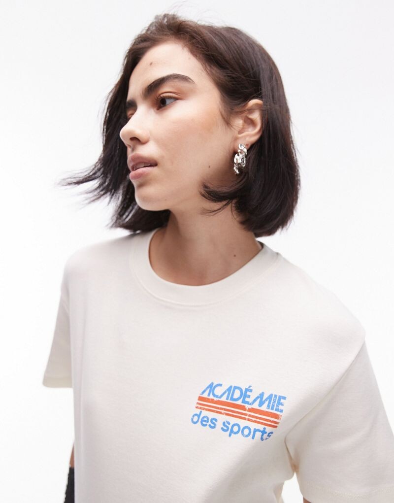 

Topshop — футболка цвета экрю с принтом «Académie Des Sports»