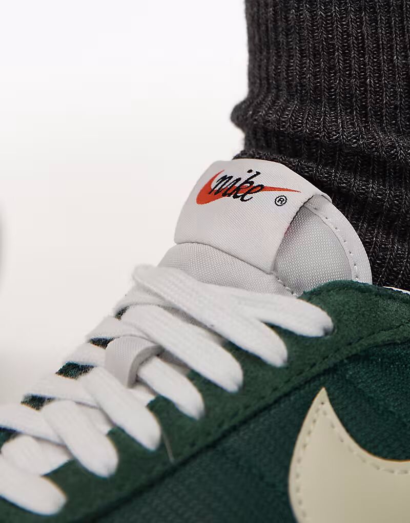 Кроссовки Nike LD-1000 зеленого и кремового цветов — фото 3