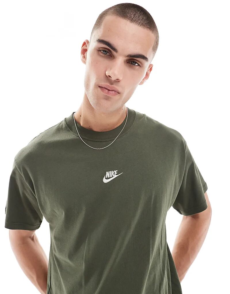 

Футболка клуба цвета хаки Nike