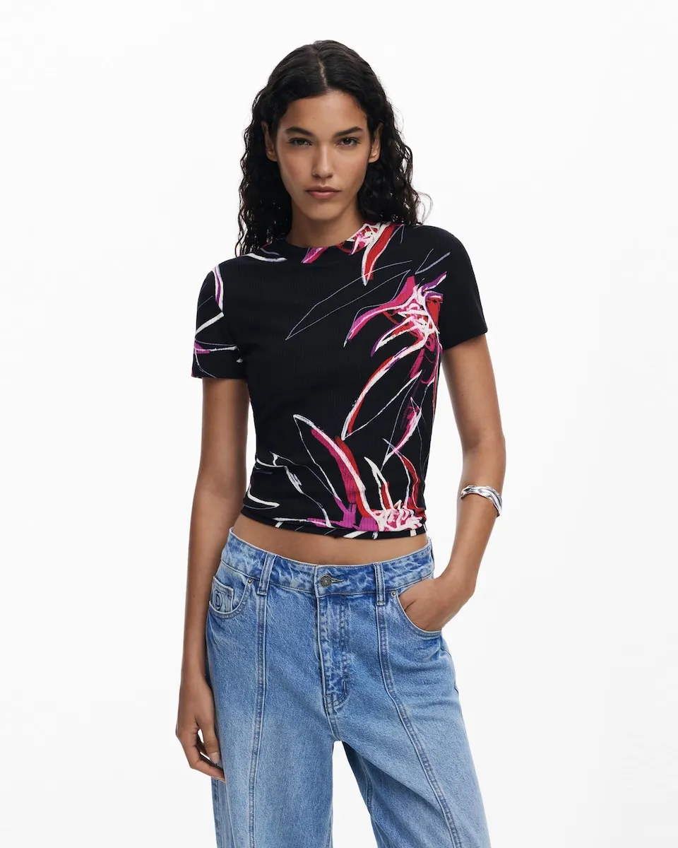 

Женская футболка с абстрактными цветами Desigual