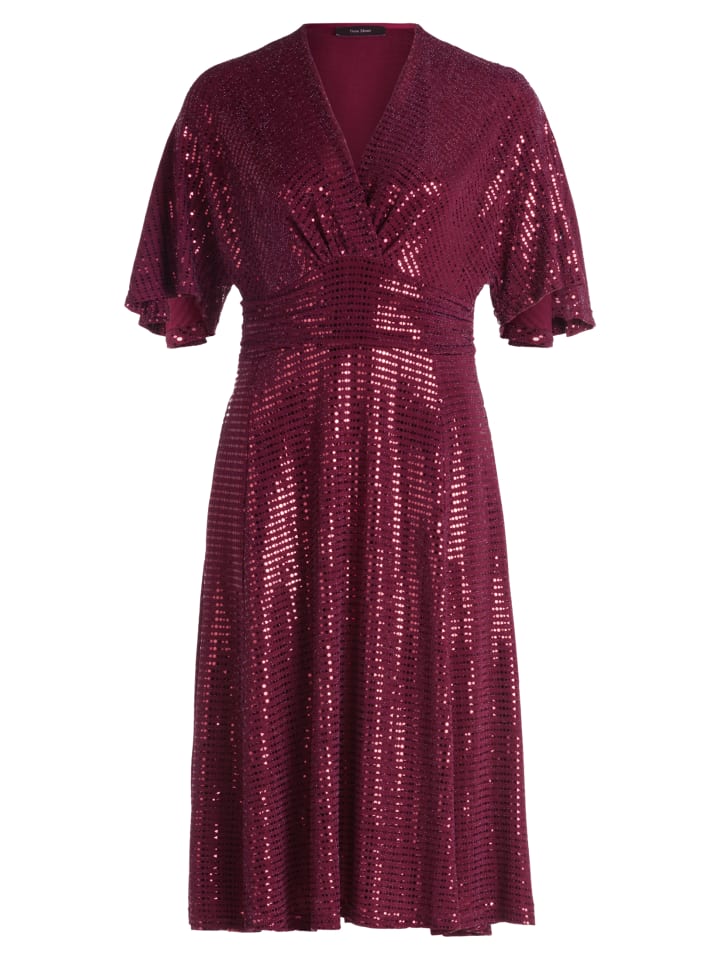 

Короткое платье Vera Mont