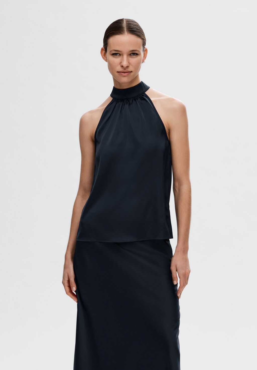 

Топ SLFLENA RACHELLE HALTER NECK Selected, темно-синий