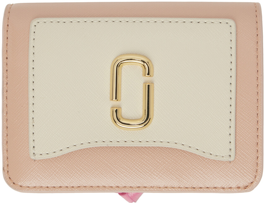 

Кошелек The Utility Snapshot Mini Compact в розово-белых тонах Marc Jacobs
