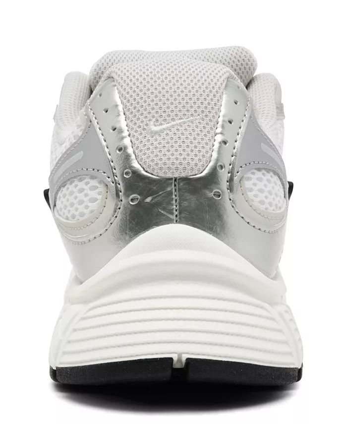 Женские повседневные кроссовки V5 RNR от Finish Line Nike, мультиколор — фото 4