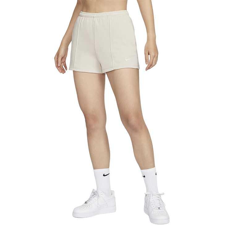 

Спортивные повседневные шорты женские Sail White Nike