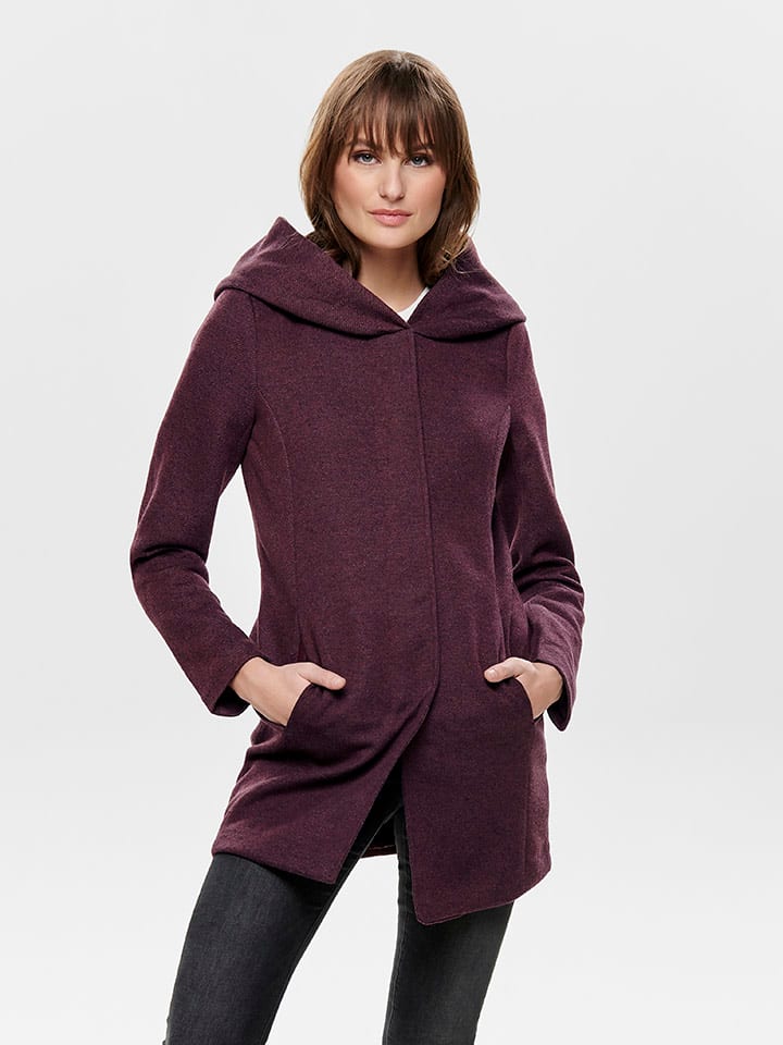 

ONLY Переходное пальто в бордоском стиле