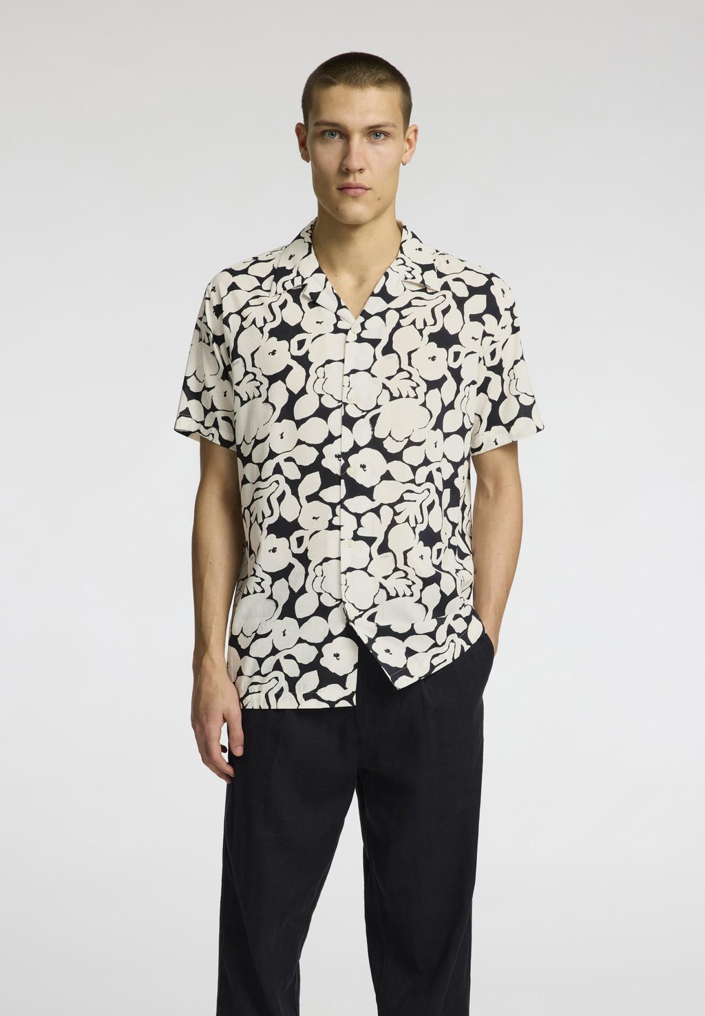 

Рубашка SLHREG AIR SHIRT Selected Homme, черный