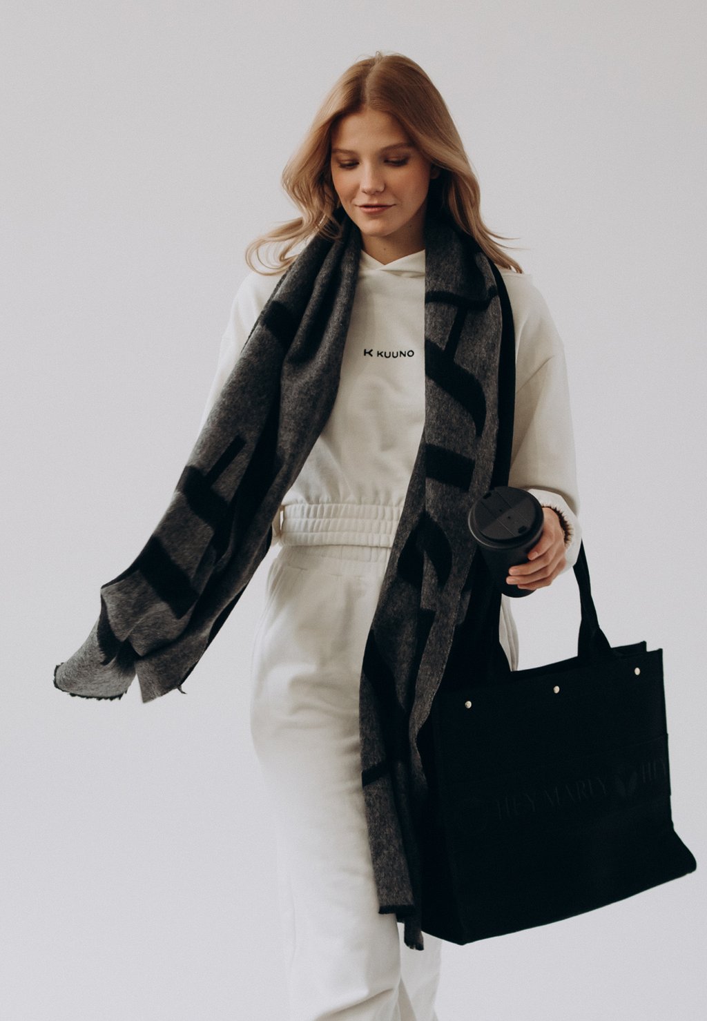

Шарф SIGNATURE SCARF Hey Marly, черный
