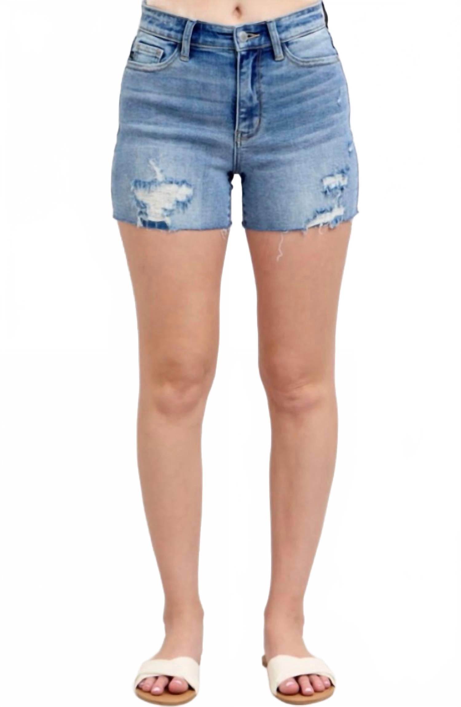 

Джинсовые шорты с высокой талией и простроченными рваными деталями в светло-голубом оттенке Judy Blue