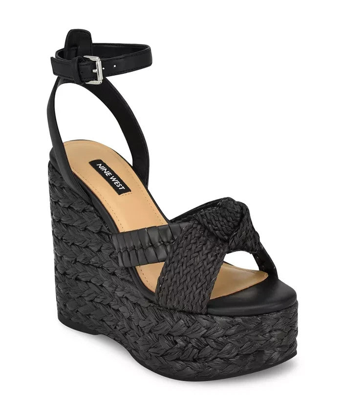Женские сандалии Nine West Eaden 1 черные с ремешком на щиколотке и клиновидным каблуком — фото 4