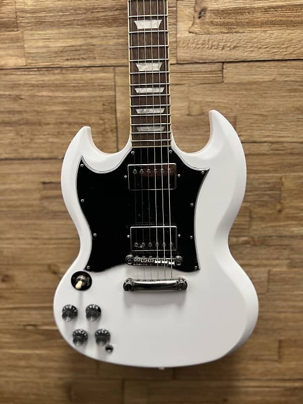 

Электрогитара Epiphone SG Standard Left-Handed Lefty Guitar 2023 Alpine White. New!