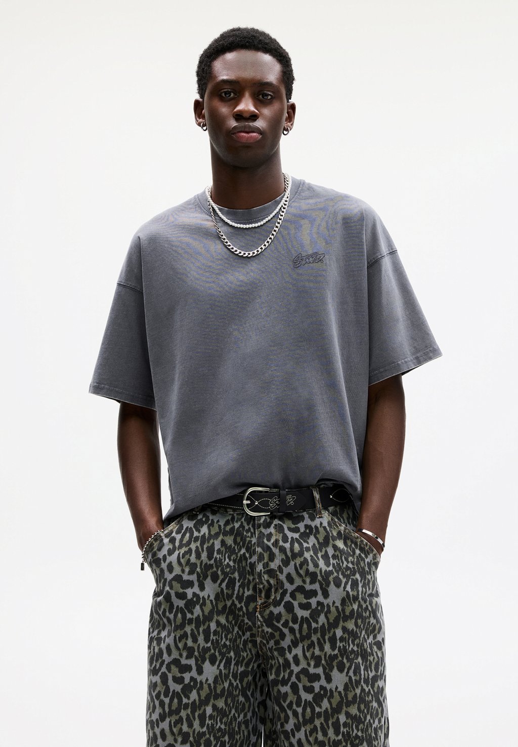 

Базовая футболка PULL&BEAR, серый