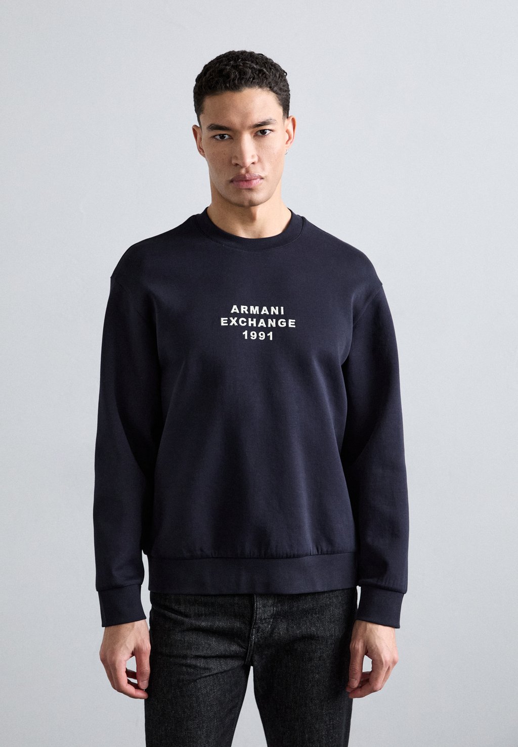 

Толстовка Armani Exchange, темно-синий