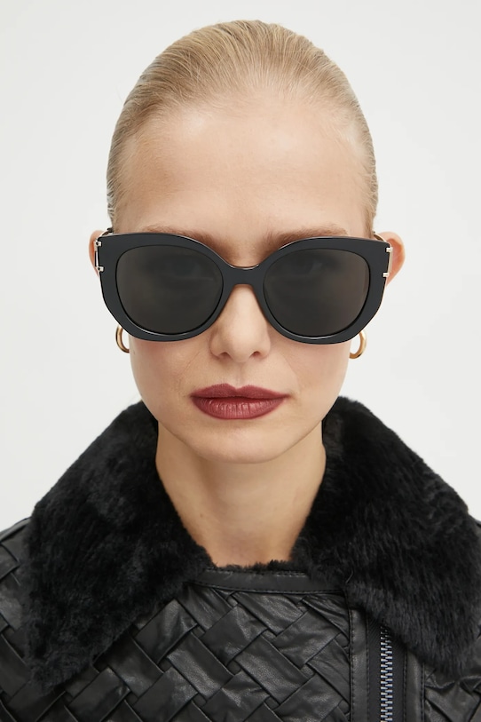 

Солнцезащитные очки Michael Kors, черный