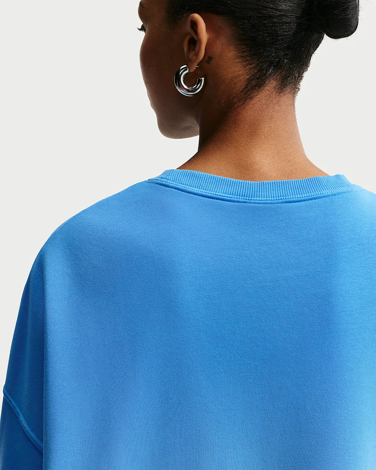 Женский оверсайз свитшот с круглым вырезом Nike Sportswear Phoenix Fleece, Hydrogen Blue/Light Photo Blue/Light Photo Blue — фото 2