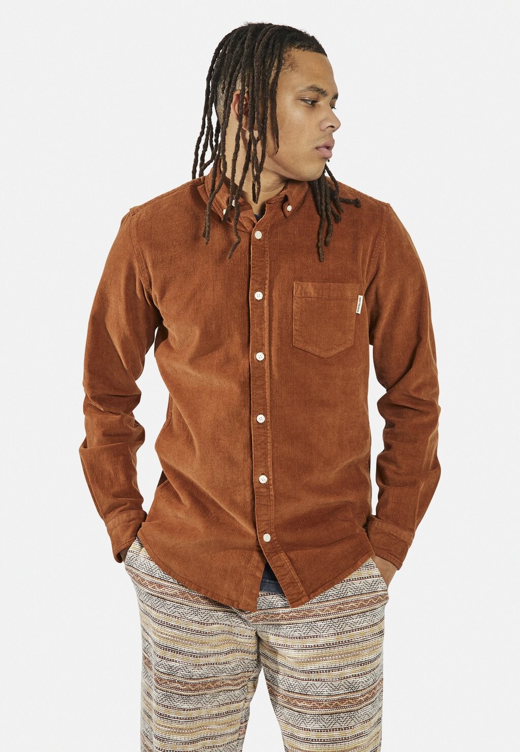 

Рубашка PARK SHIRT CORDUROY REGULAR FIT Redefined Rebel, коричневый