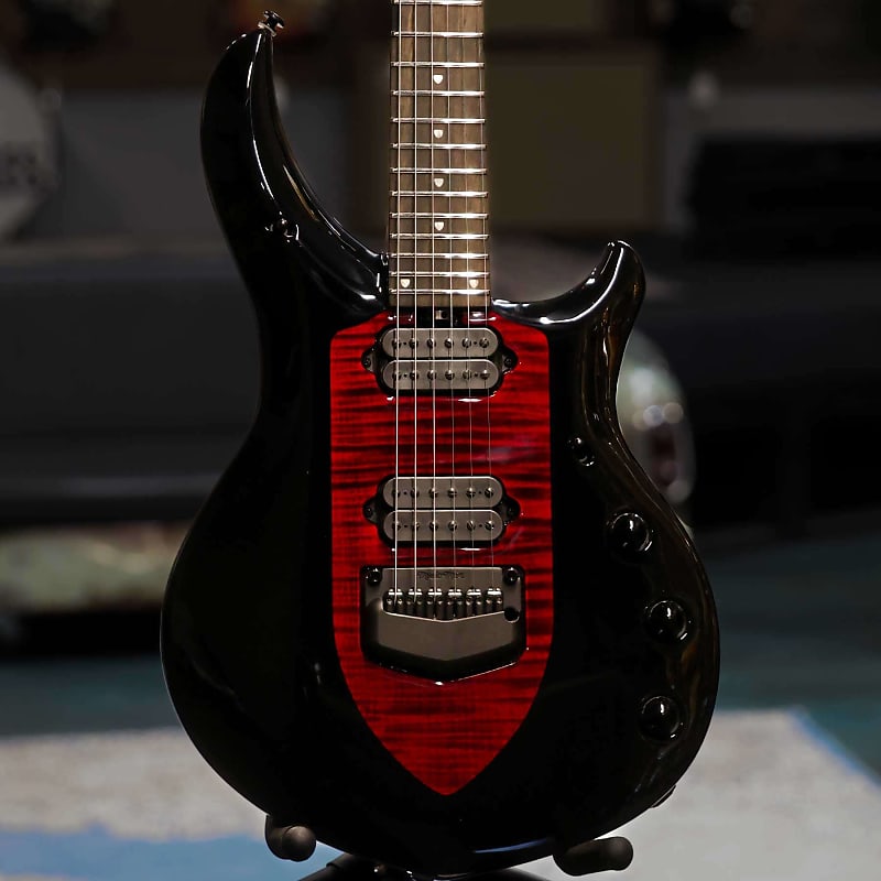 

Электрогитара Ernie Ball Music Man Majesty 6 Sanguine Red MO17085