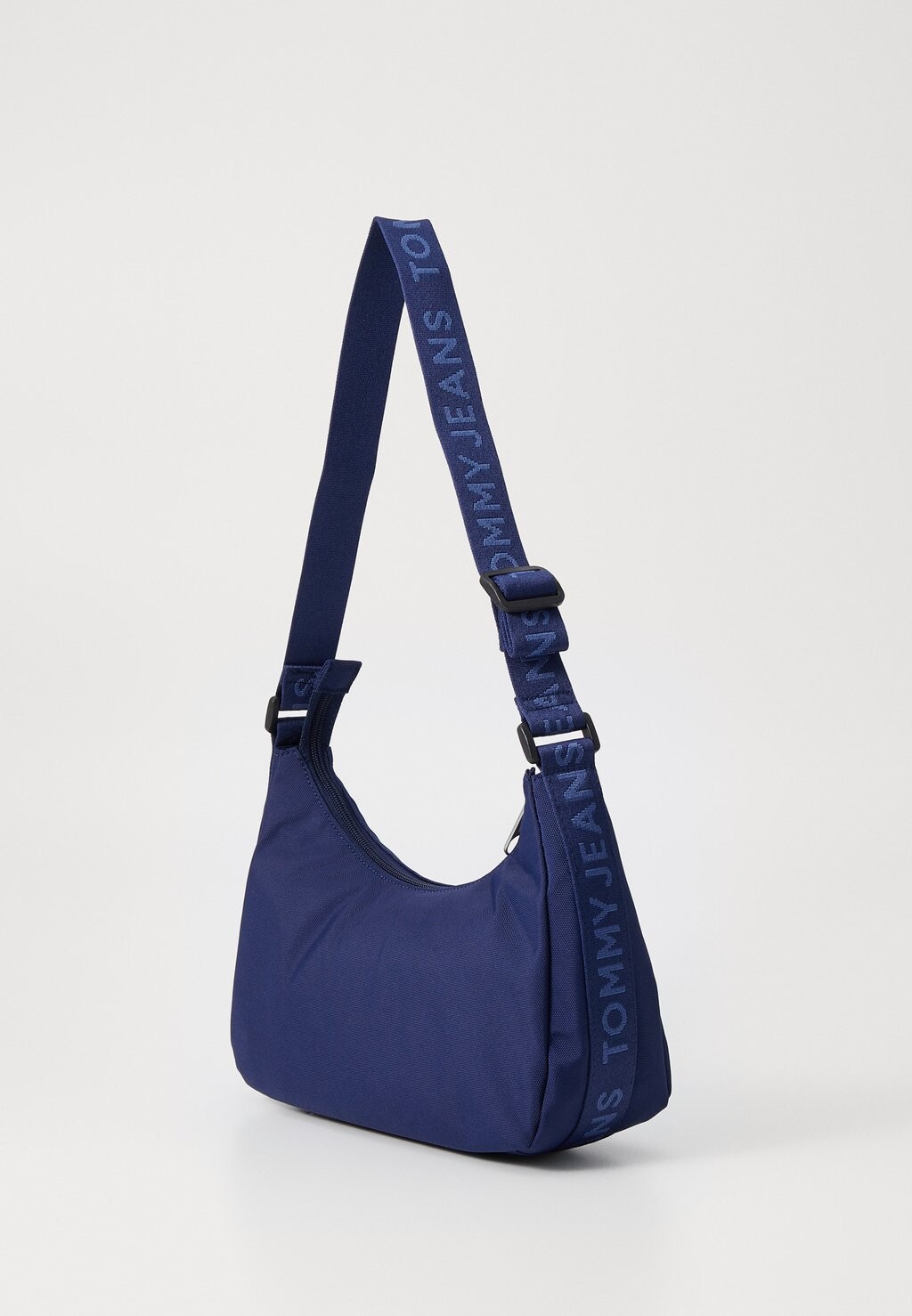 

Сумка DAILY SHOULDER BAG Tommy Jeans, темно-синий