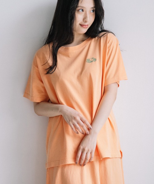 

Футболка с коротким рукавом, свободный крой, с принтом на спине FRUIT OF THE LOOM, оранжевая