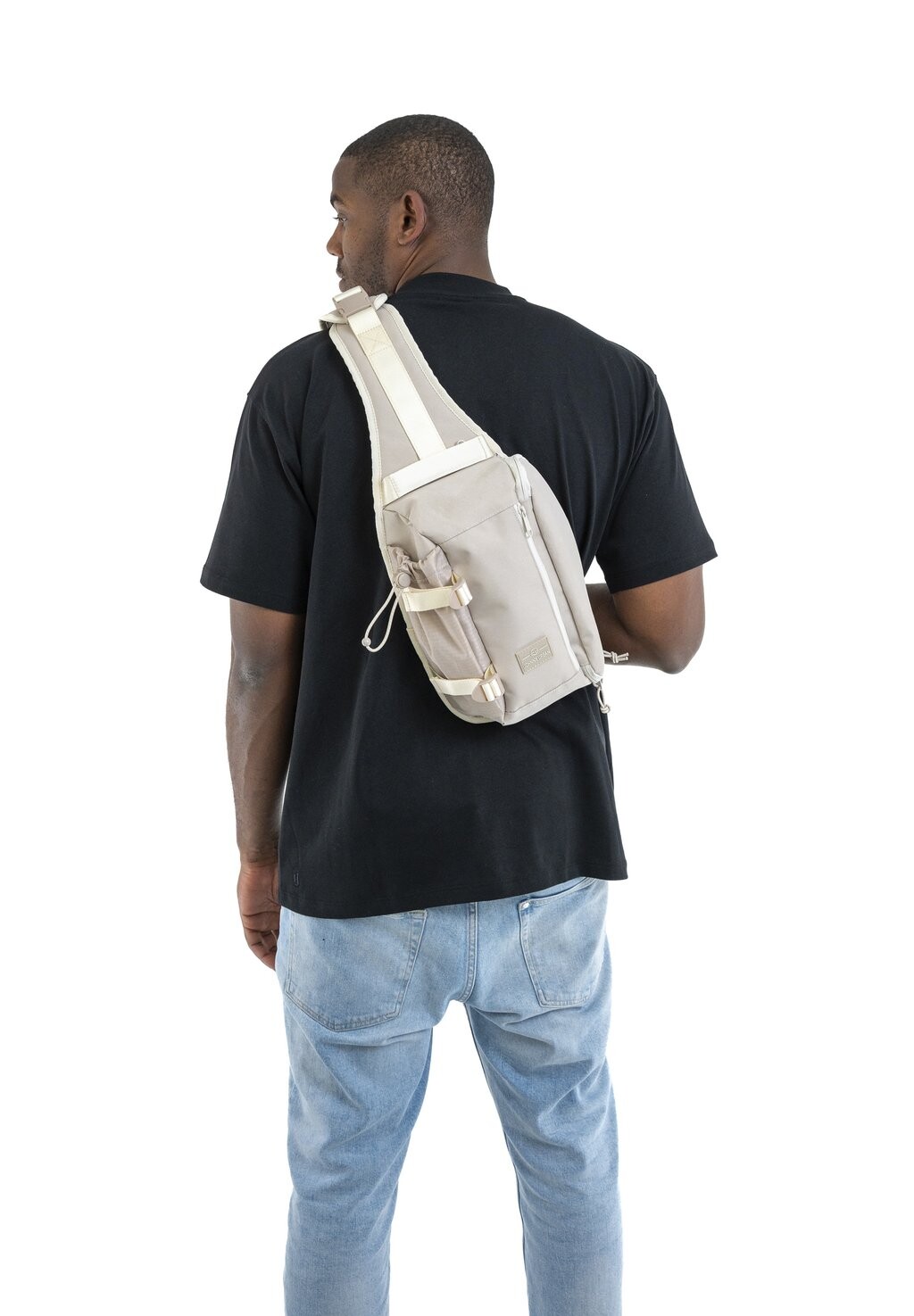 

Сумка на плечо Charlie Sling Johnny Urban, цвет sand