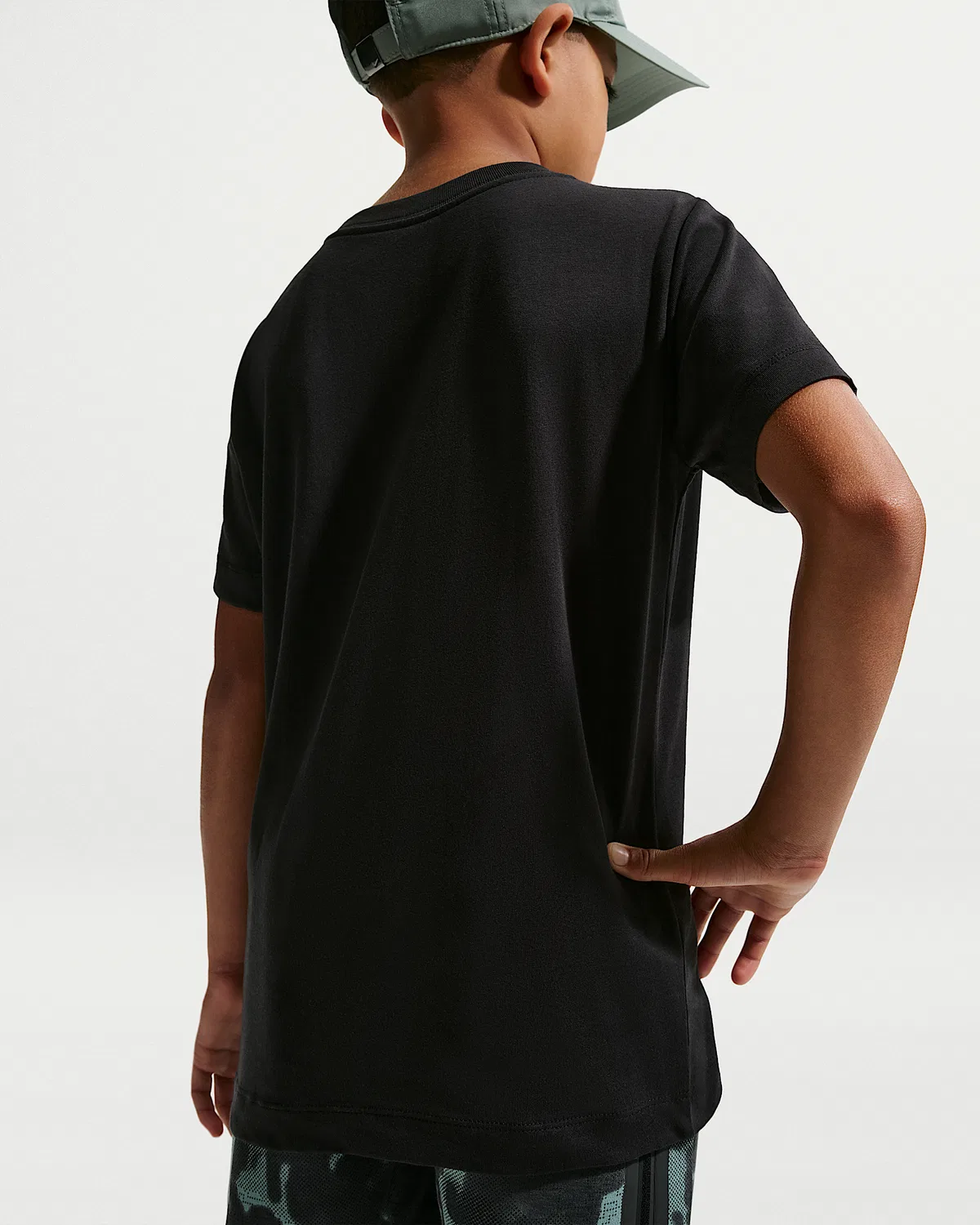 Детская футболка Nike Big Kids', Black — фото 2
