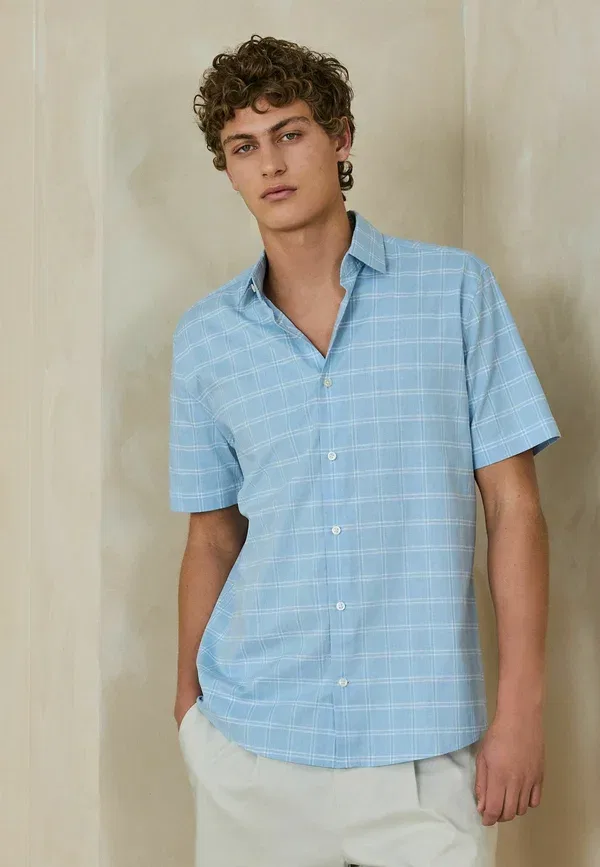 Рубашка Next, Regular fit cotton linen check short sleeve shirt, светло-голубая клетка — фото 2