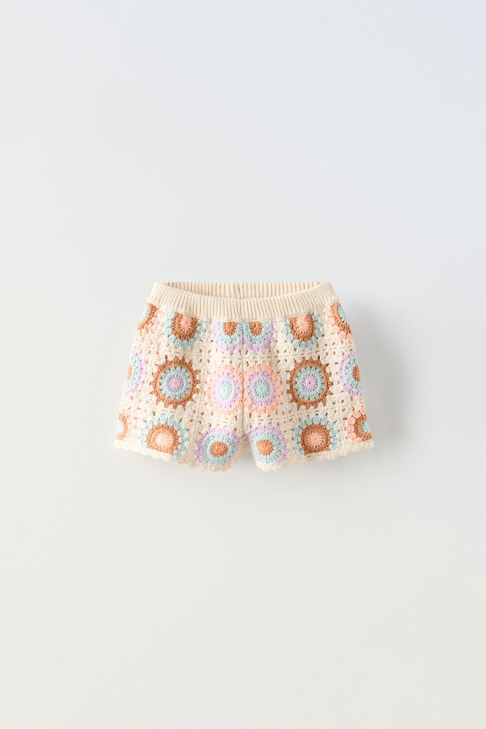 

Шорты-бермуды крючком ZARA, цвет lilac