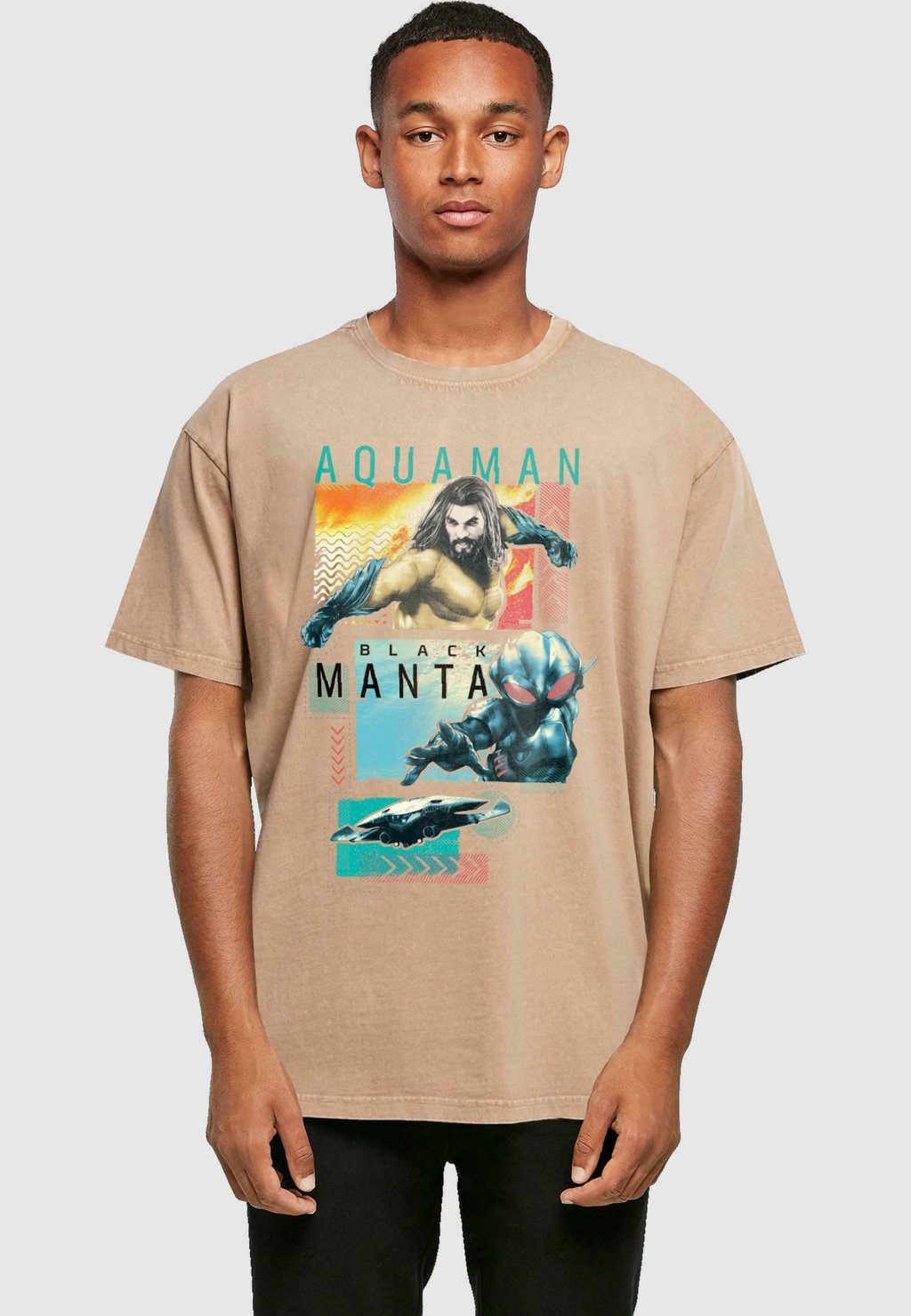 

Футболка с принтом AQUAMAN CHARACTER TILES ABSOLUTE CULT, бежевый