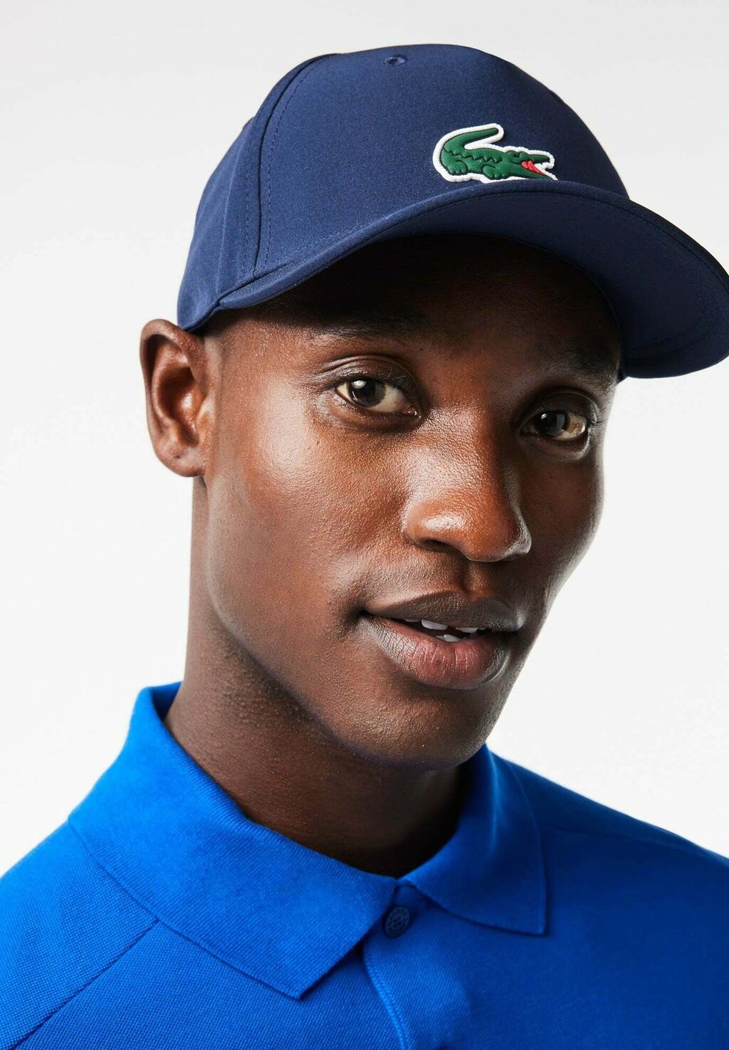 

Бейсболка Lacoste Sport, цвет bleu nuit