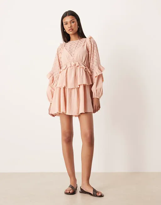 

Пыльно-розовое платье мини с длинными рукавами и рюшами ASOS DESIGN