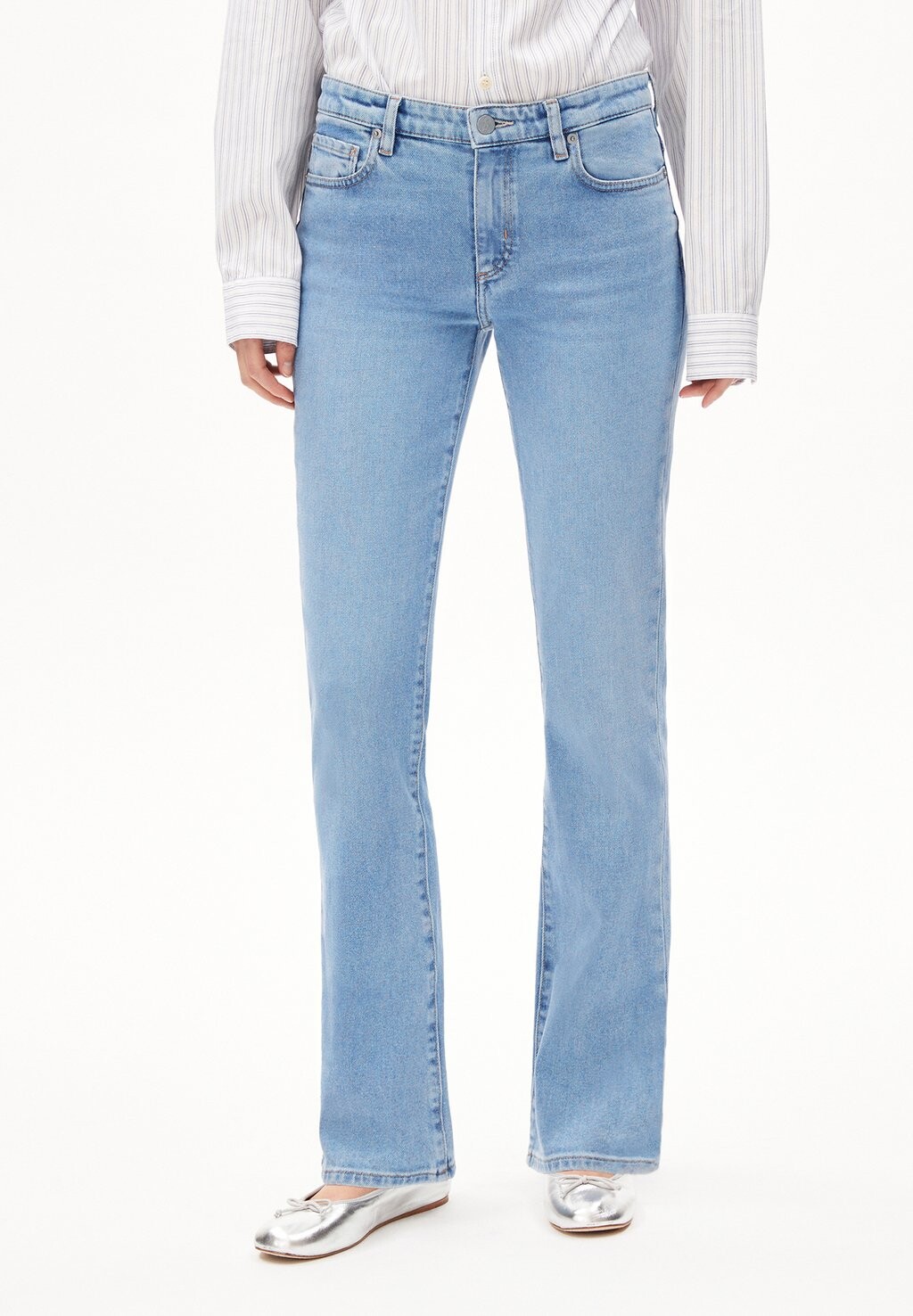 

Джинсы Bootcut LINNAA ARMEDANGELS, светло-голубой деним