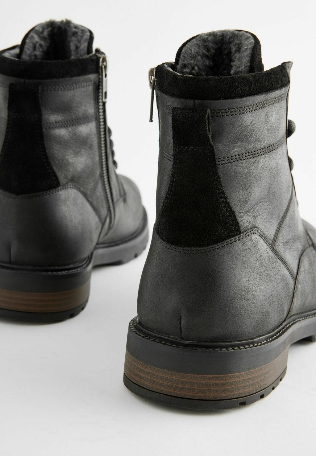 

Ботильоны на шнуровке FLEECE LINED LEATHER Next, черный