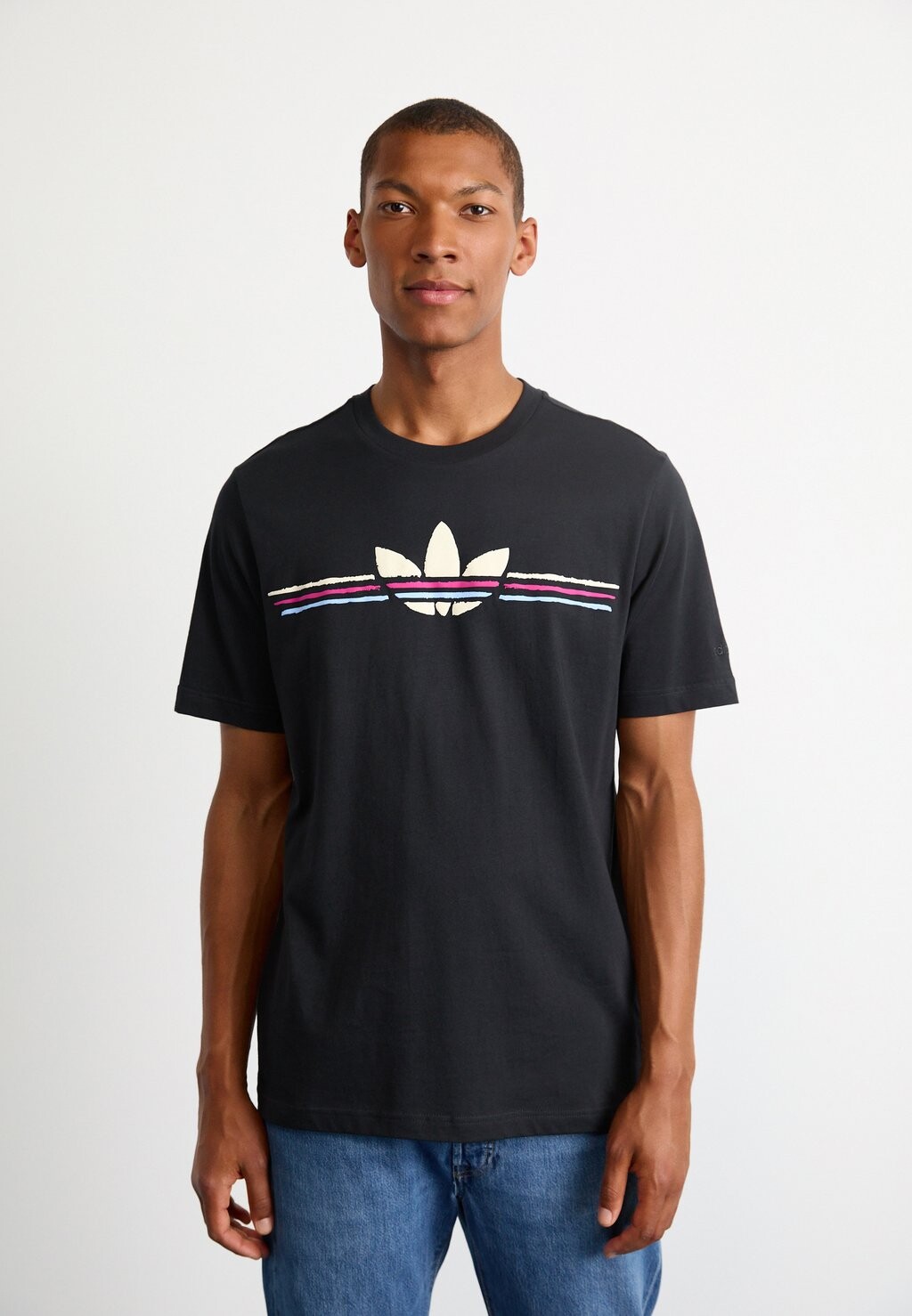 

Футболка с принтом 80S LOGO adidas, черный