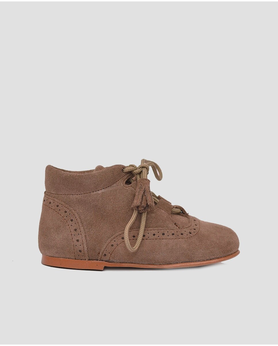 

Английские детские туфли из коричневой замши с кружевной застежкой Mr. Mac Shoes