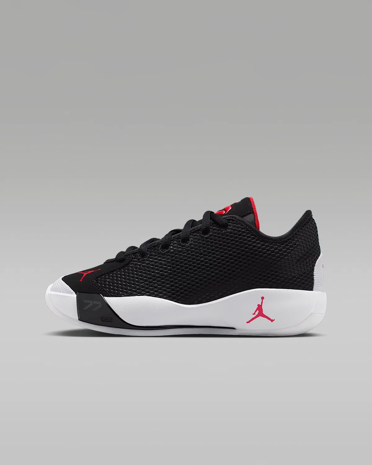 Детские баскетбольные кроссовки Luka 77 "Bred", Black/White/University Red