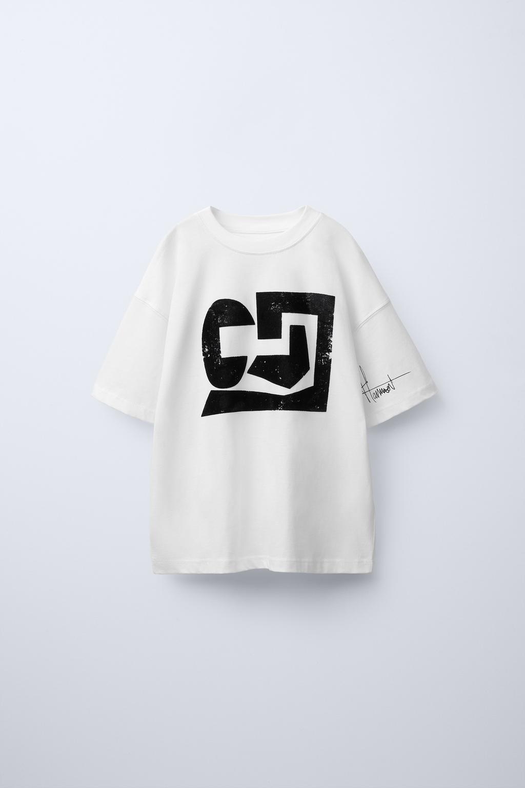 

Футболка с принтом из флока ZARA, белый