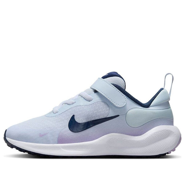 

Революция кроссовок 7 Nike, серый