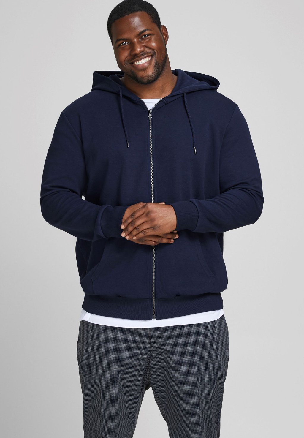 

Толстовка на молнии JJEBASIC ZIP HOOD Jack & Jones, темно-синий пиджак