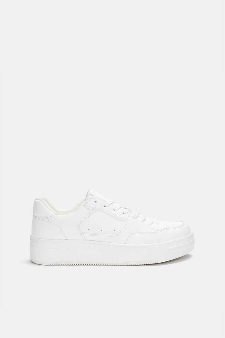Базовые массивные кроссовки Pull And Bear, белый