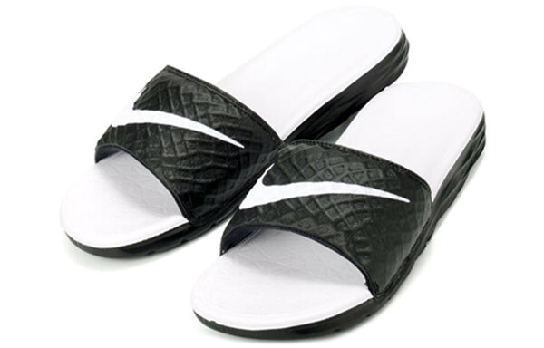 Тапочки benassi solarsoft 'black' Nike, черный — фото 2
