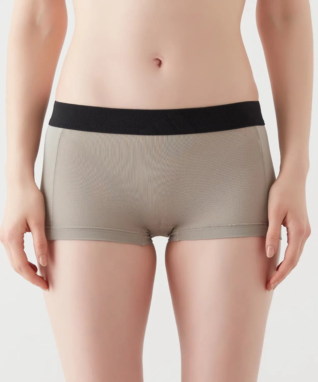Шорты adidas Half Shorts из полиэстера с эффектом впитывания влаги, бежевые
